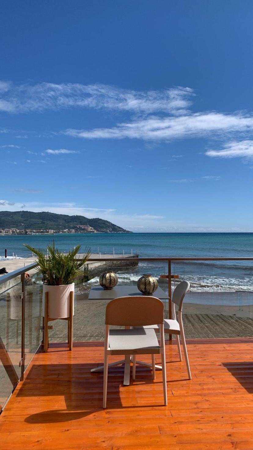 Jasmin Charme Hotel Diano Marina Exterior photo